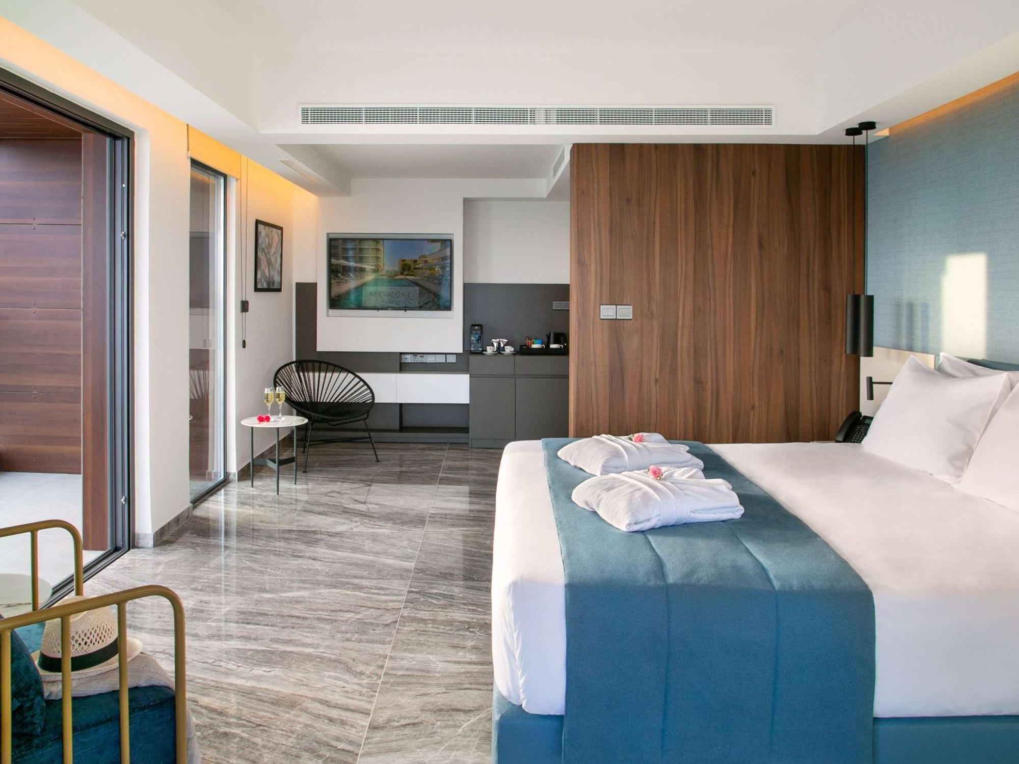 Mercure Larnaca Beach Resort Εξωτερικό φωτογραφία