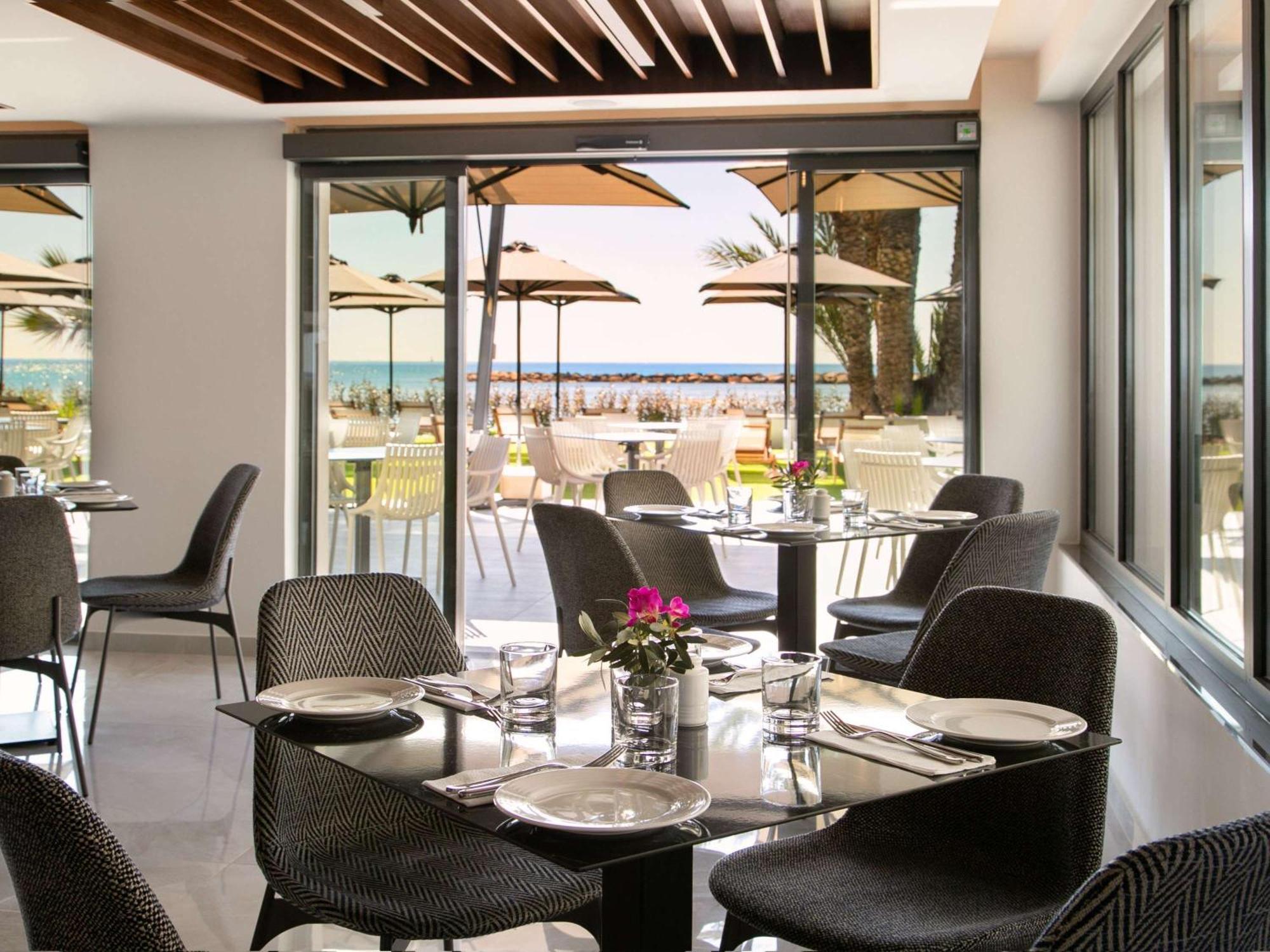 Mercure Larnaca Beach Resort Εξωτερικό φωτογραφία